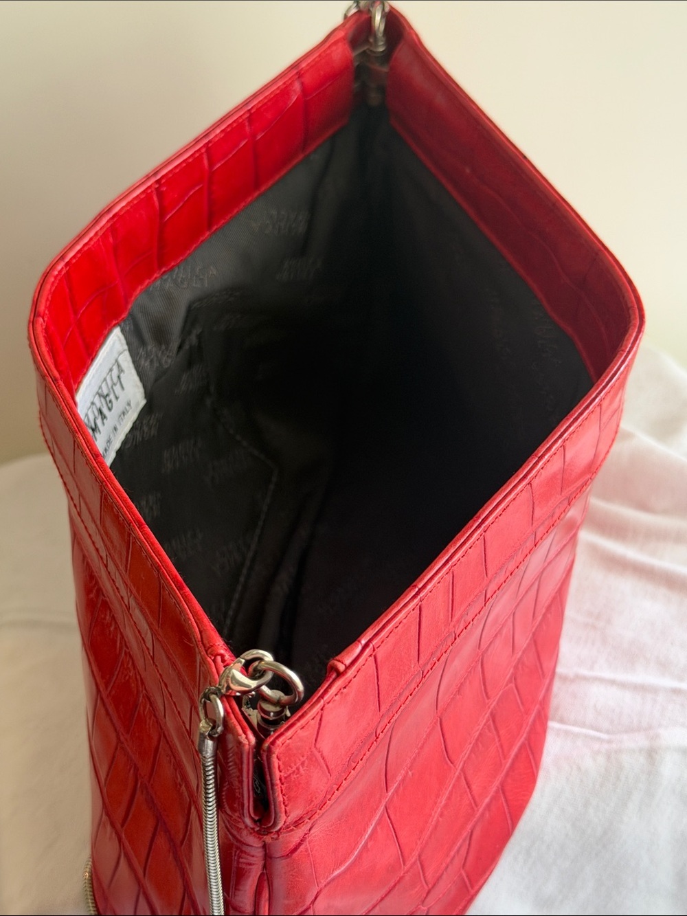 VINTAGE Bruno Magli Monica Croc Embossed Red Leather Clutch Bag Y2K RARE Indie - Picture 9 of 13